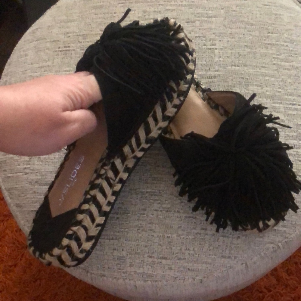J/SLIDES Black Suede Espadrilles with Playful Fringe Size 9 NWOT